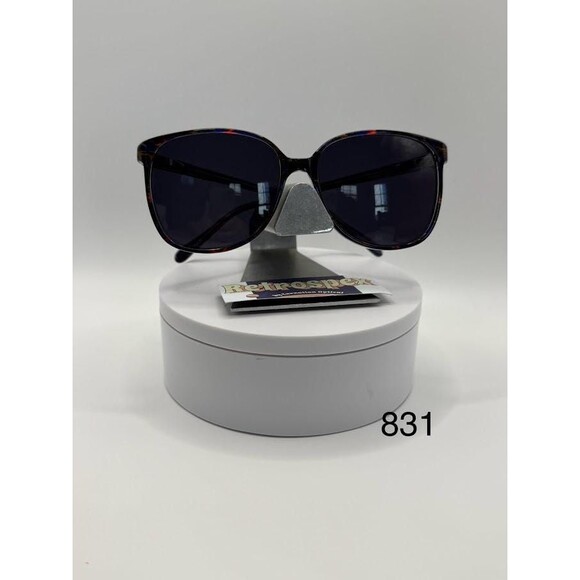 True Vintage Sunglasses | NOS | Women\'s Squared Plastic Style Grey Sun Lens #831 main image 6
